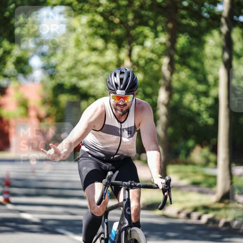 09.08.2026 - GEWOBA Citytriathlon Bremen Michael Burmester http://msf.ph/oto/9951055 09.08.2026 13:32:55 Radfahren 939, 990, 1006 meine-sportfotos.de