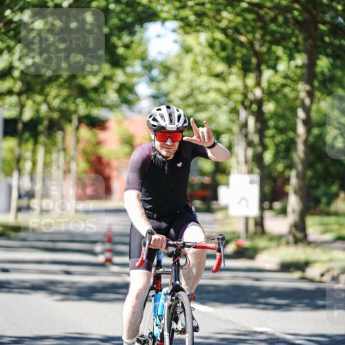 09.08.2026 - GEWOBA Citytriathlon Bremen Michael Burmester http://msf.ph/oto/9951080 09.08.2026 13:37:50 Radfahren 780, 1005 meine-sportfotos.de