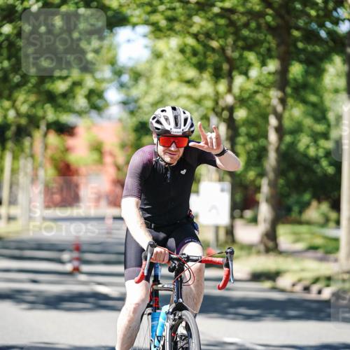 09.08.2026 - GEWOBA Citytriathlon Bremen Michael Burmester http://msf.ph/oto/9951081 09.08.2026 13:37:50 Radfahren 780, 1005 meine-sportfotos.de