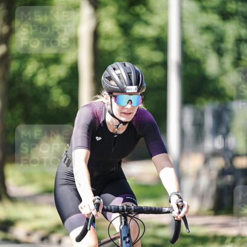 09.08.2026 - GEWOBA Citytriathlon Bremen Michael Burmester http://msf.ph/oto/9951095 09.08.2026 13:42:49 Radfahren 943 meine-sportfotos.de