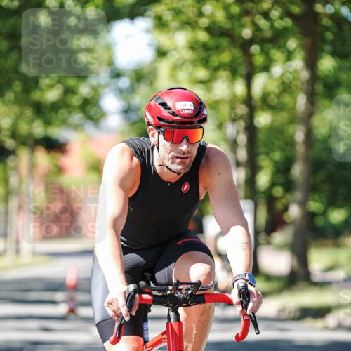 09.08.2026 - GEWOBA Citytriathlon Bremen Michael Burmester http://msf.ph/oto/9951113 09.08.2026 14:08:07 Radfahren 51, 184 meine-sportfotos.de
