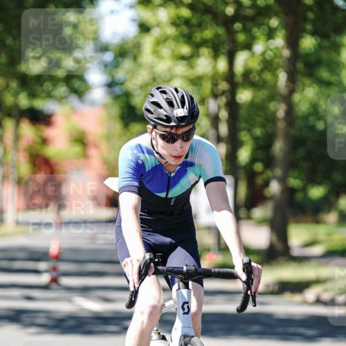 09.08.2026 - GEWOBA Citytriathlon Bremen Michael Burmester http://msf.ph/oto/9951121 09.08.2026 14:08:23 Radfahren 1, 51, 176 meine-sportfotos.de