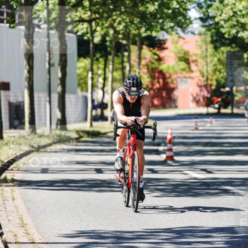 09.08.2026 - GEWOBA Citytriathlon Bremen Michael Burmester http://msf.ph/oto/9951123 09.08.2026 14:08:31 Radfahren 1, 176 meine-sportfotos.de