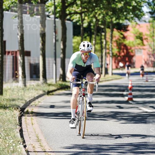 09.08.2026 - GEWOBA Citytriathlon Bremen Michael Burmester http://msf.ph/oto/9951134 09.08.2026 14:09:06 Radfahren 32, 156 meine-sportfotos.de