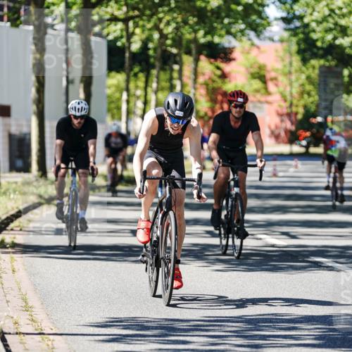 09.08.2026 - GEWOBA Citytriathlon Bremen Michael Burmester http://msf.ph/oto/9951142 09.08.2026 14:09:17 Radfahren 32, 78, 140, 170, 181, 185, 187, 189 meine-sportfotos.de