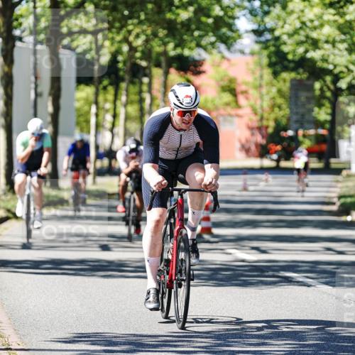 09.08.2026 - GEWOBA Citytriathlon Bremen Michael Burmester http://msf.ph/oto/9951146 09.08.2026 14:09:20 Radfahren 15, 78, 140, 141, 168, 170, 181, 185, 187, 189 meine-sportfotos.de