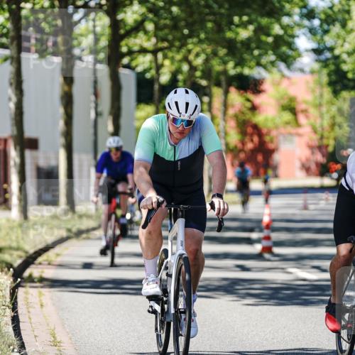 09.08.2026 - GEWOBA Citytriathlon Bremen Michael Burmester http://msf.ph/oto/9951148 09.08.2026 14:09:22 Radfahren 15, 29, 77, 78, 140, 141, 168, 170, 181, 185, 187, 189 meine-sportfotos.de