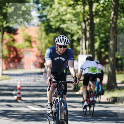 09.08.2026 - GEWOBA Citytriathlon Bremen Michael Burmester http://msf.ph/oto/9951178 09.08.2026 14:10:33 Radfahren 46, 71, 73, 81, 100, 123, 161, 162 meine-sportfotos.de