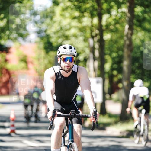09.08.2026 - GEWOBA Citytriathlon Bremen Michael Burmester http://msf.ph/oto/9951183 09.08.2026 14:10:36 Radfahren 46, 71, 73, 81, 123, 162 meine-sportfotos.de