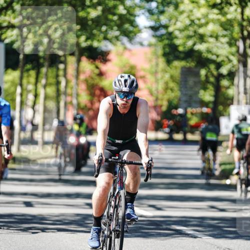 09.08.2026 - GEWOBA Citytriathlon Bremen Michael Burmester http://msf.ph/oto/9951189 09.08.2026 14:10:53 Radfahren 50, 72, 137, 331 meine-sportfotos.de