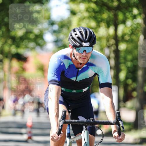 09.08.2026 - GEWOBA Citytriathlon Bremen Michael Burmester http://msf.ph/oto/9951200 09.08.2026 14:11:08 Radfahren 33, 41, 50, 67, 68, 109, 113, 139, 144, 331 meine-sportfotos.de