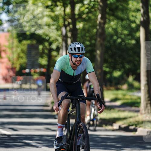 09.08.2026 - GEWOBA Citytriathlon Bremen Michael Burmester http://msf.ph/oto/9951207 09.08.2026 14:11:15 Radfahren 11, 13, 26, 33, 41, 68, 79, 84, 85, 109, 113, 117, 129, 139, 143, 144, 150 meine-sportfotos.de