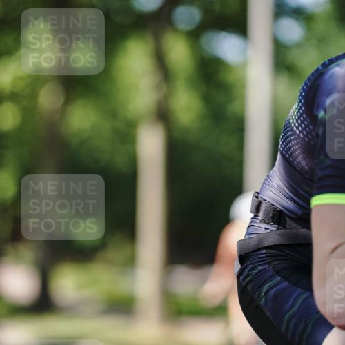 09.08.2026 - GEWOBA Citytriathlon Bremen Michael Burmester http://msf.ph/oto/9951217 09.08.2026 14:11:21 Radfahren 11, 13, 26, 68, 76, 79, 84, 85, 92, 109, 113, 117, 129, 139, 143, 144, 150, 155 meine-sportfotos.de