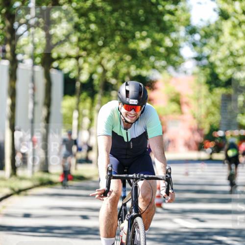 09.08.2026 - GEWOBA Citytriathlon Bremen Michael Burmester http://msf.ph/oto/9951218 09.08.2026 14:11:24 Radfahren 11, 13, 26, 68, 76, 79, 84, 85, 92, 109, 117, 128, 129, 139, 143, 144, 150, 155 meine-sportfotos.de