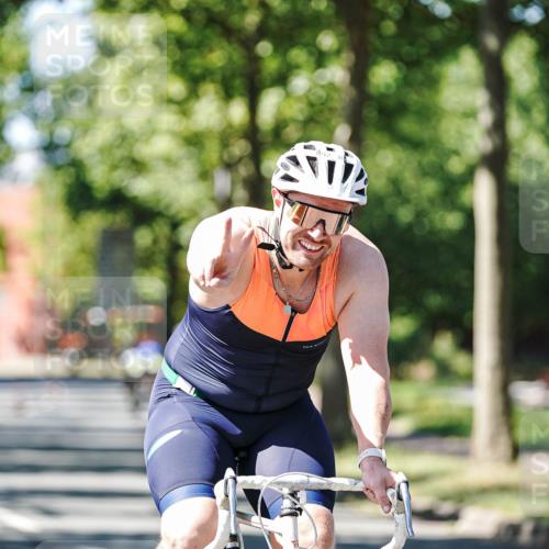 09.08.2026 - GEWOBA Citytriathlon Bremen Michael Burmester http://msf.ph/oto/9951230 09.08.2026 14:11:31 Radfahren 13, 26, 76, 84, 85, 92, 111, 114, 117, 118, 124, 125, 128, 129, 143, 155 meine-sportfotos.de