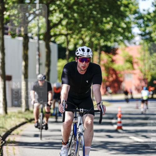 09.08.2026 - GEWOBA Citytriathlon Bremen Michael Burmester http://msf.ph/oto/9951250 09.08.2026 14:12:20 Radfahren 5, 27, 60, 91, 99, 105, 135, 169, 270 meine-sportfotos.de