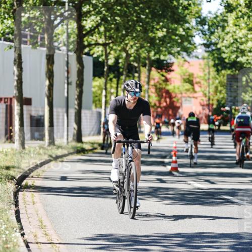 09.08.2026 - GEWOBA Citytriathlon Bremen Michael Burmester http://msf.ph/oto/9951279 09.08.2026 14:12:58 Radfahren 2, 21, 24, 38, 83, 134, 148, 159, 294 meine-sportfotos.de