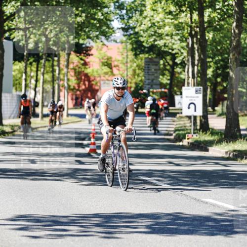 09.08.2026 - GEWOBA Citytriathlon Bremen Michael Burmester http://msf.ph/oto/9951281 09.08.2026 14:13:02 Radfahren 2, 21, 24, 38, 82, 83, 279, 294, 304 meine-sportfotos.de