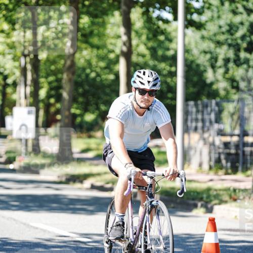 09.08.2026 - GEWOBA Citytriathlon Bremen Michael Burmester http://msf.ph/oto/9951283 09.08.2026 14:13:03 Radfahren 2, 21, 24, 38, 54, 82, 83, 279, 304 meine-sportfotos.de
