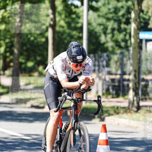09.08.2026 - GEWOBA Citytriathlon Bremen Michael Burmester http://msf.ph/oto/9951287 09.08.2026 14:13:07 Radfahren 2, 21, 24, 38, 54, 82, 83, 279, 304 meine-sportfotos.de