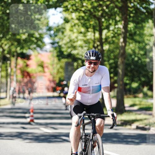09.08.2026 - GEWOBA Citytriathlon Bremen Michael Burmester http://msf.ph/oto/9951310 09.08.2026 14:13:35 Radfahren 12, 17, 36, 52, 74, 86, 98, 115, 152, 158, 179, 180, 200, 254, 346, 353 meine-sportfotos.de