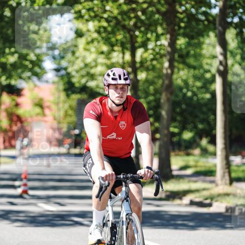 09.08.2026 - GEWOBA Citytriathlon Bremen Michael Burmester http://msf.ph/oto/9951312 09.08.2026 14:13:37 Radfahren 12, 17, 52, 74, 86, 95, 98, 115, 152, 158, 179, 180, 200, 254, 346, 353 meine-sportfotos.de