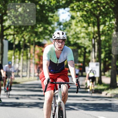 09.08.2026 - GEWOBA Citytriathlon Bremen Michael Burmester http://msf.ph/oto/9951323 09.08.2026 14:13:49 Radfahren 12, 17, 47, 95, 98, 115, 126, 130, 152, 179, 180, 346 meine-sportfotos.de