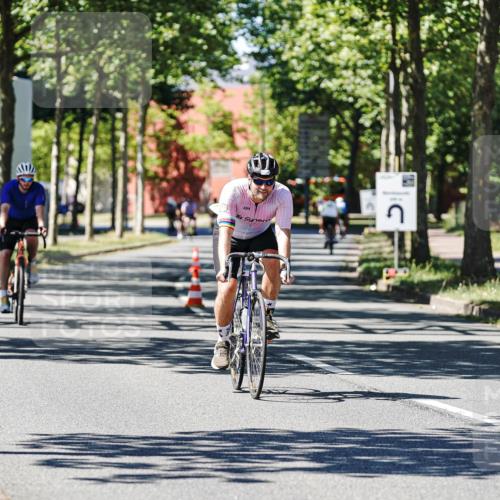 09.08.2026 - GEWOBA Citytriathlon Bremen Michael Burmester http://msf.ph/oto/9951332 09.08.2026 14:14:03 Radfahren 47, 57, 69, 126, 130, 146, 186 meine-sportfotos.de