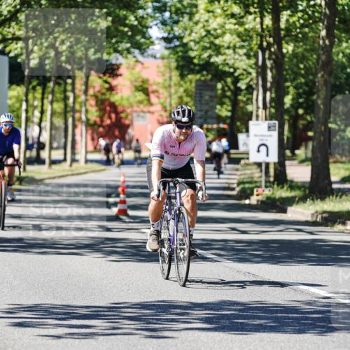 09.08.2026 - GEWOBA Citytriathlon Bremen Michael Burmester http://msf.ph/oto/9951333 09.08.2026 14:14:03 Radfahren 47, 57, 69, 126, 130, 146, 186 meine-sportfotos.de