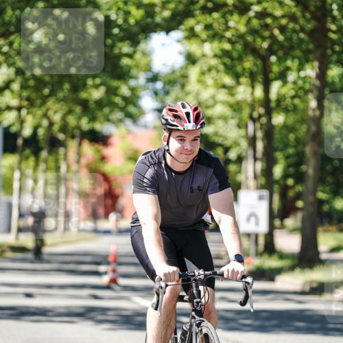 09.08.2026 - GEWOBA Citytriathlon Bremen Michael Burmester http://msf.ph/oto/9951342 09.08.2026 14:14:16 Radfahren 6, 69, 90, 186, 295 meine-sportfotos.de