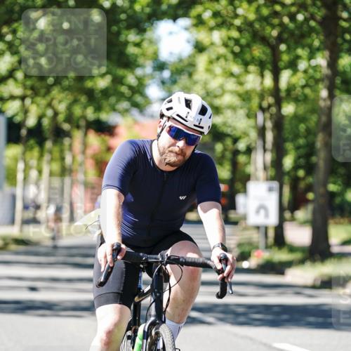 09.08.2026 - GEWOBA Citytriathlon Bremen Michael Burmester http://msf.ph/oto/9951346 09.08.2026 14:14:22 Radfahren 6, 9, 19, 28, 53, 69, 90, 295 meine-sportfotos.de