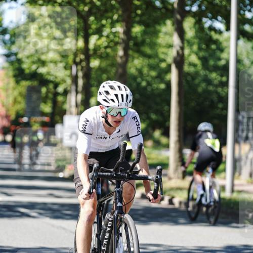 09.08.2026 - GEWOBA Citytriathlon Bremen Michael Burmester http://msf.ph/oto/9951364 09.08.2026 14:14:55 Radfahren 3, 64 meine-sportfotos.de