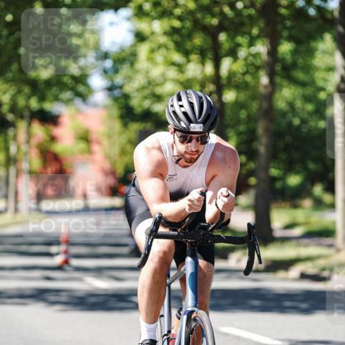09.08.2026 - GEWOBA Citytriathlon Bremen Michael Burmester http://msf.ph/oto/9951370 09.08.2026 14:15:12 Radfahren 66, 374 meine-sportfotos.de