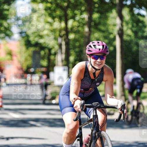 09.08.2026 - GEWOBA Citytriathlon Bremen Michael Burmester http://msf.ph/oto/9951401 09.08.2026 14:15:51 Radfahren 14, 37, 43, 89, 133, 163, 218, 257, 263, 285, 291, 308 meine-sportfotos.de