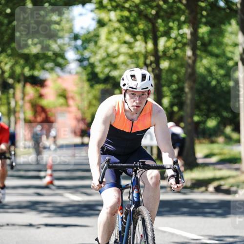 09.08.2026 - GEWOBA Citytriathlon Bremen Michael Burmester http://msf.ph/oto/9951403 09.08.2026 14:15:52 Radfahren 14, 37, 43, 89, 133, 163, 172, 218, 263, 291, 308 meine-sportfotos.de