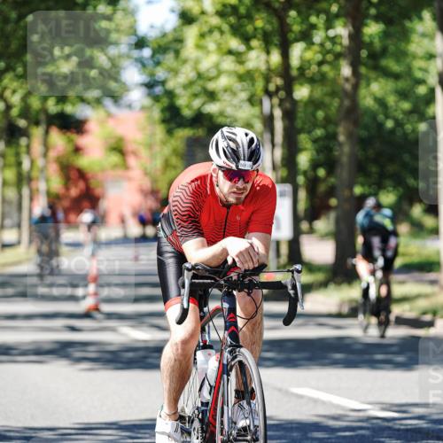 09.08.2026 - GEWOBA Citytriathlon Bremen Michael Burmester http://msf.ph/oto/9951404 09.08.2026 14:15:53 Radfahren 14, 37, 43, 89, 133, 163, 172, 182, 218, 232, 263, 291, 308 meine-sportfotos.de