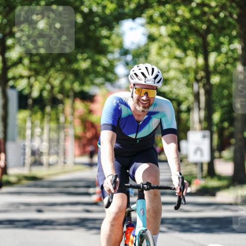 09.08.2026 - GEWOBA Citytriathlon Bremen Michael Burmester http://msf.ph/oto/9951420 09.08.2026 14:16:02 Radfahren 14, 37, 43, 89, 133, 163, 172, 182, 232, 291, 308, 329 meine-sportfotos.de
