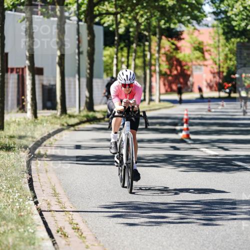 09.08.2026 - GEWOBA Citytriathlon Bremen Michael Burmester http://msf.ph/oto/9951459 09.08.2026 14:16:36 Radfahren 58, 132, 192, 203, 220, 240, 271, 284, 325, 351, 360 meine-sportfotos.de