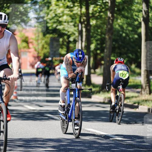 09.08.2026 - GEWOBA Citytriathlon Bremen Michael Burmester http://msf.ph/oto/9951489 09.08.2026 14:17:18 Radfahren 42, 101, 211, 395, 396 meine-sportfotos.de