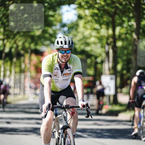 09.08.2026 - GEWOBA Citytriathlon Bremen Michael Burmester http://msf.ph/oto/9951500 09.08.2026 14:17:27 Radfahren 88, 101, 106, 110, 193, 274, 309, 321, 337, 356 meine-sportfotos.de