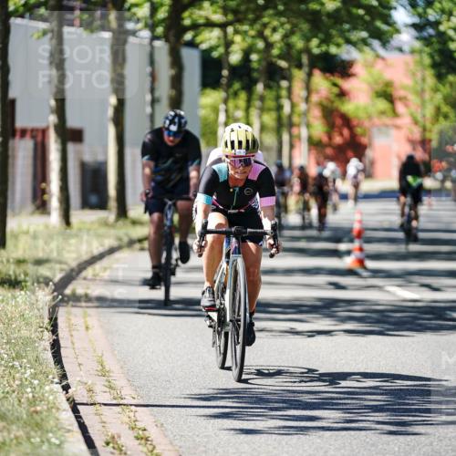 09.08.2026 - GEWOBA Citytriathlon Bremen Michael Burmester http://msf.ph/oto/9951501 09.08.2026 14:17:30 Radfahren 88, 106, 110, 193, 274, 309, 321, 337, 356 meine-sportfotos.de