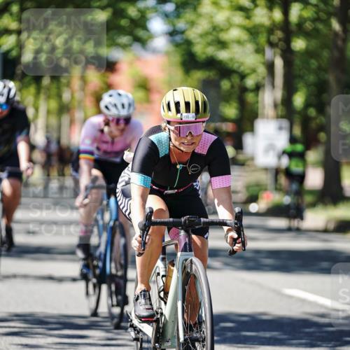 09.08.2026 - GEWOBA Citytriathlon Bremen Michael Burmester http://msf.ph/oto/9951504 09.08.2026 14:17:30 Radfahren 88, 106, 110, 193, 274, 309, 321, 337, 356 meine-sportfotos.de