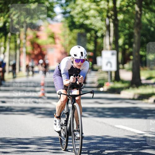 09.08.2026 - GEWOBA Citytriathlon Bremen Michael Burmester http://msf.ph/oto/9951518 09.08.2026 14:17:39 Radfahren 88, 106, 110, 193, 229, 256, 269, 274, 290, 293, 309, 316, 321, 337, 356, 378, 429, 457, 470 meine-sportfotos.de