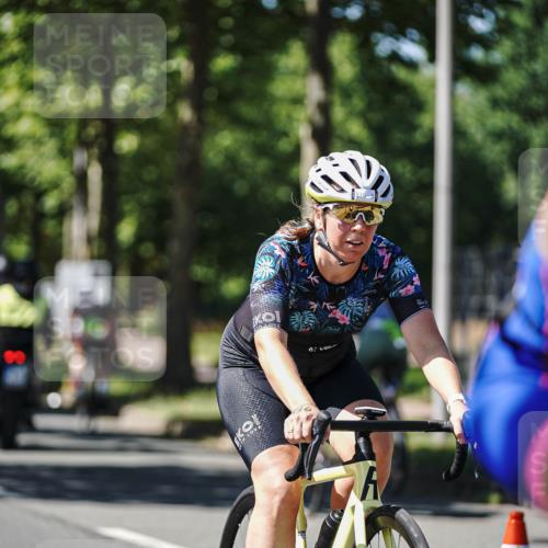 09.08.2026 - GEWOBA Citytriathlon Bremen Michael Burmester http://msf.ph/oto/9951534 09.08.2026 14:17:44 Radfahren 106, 193, 229, 235, 256, 269, 290, 293, 309, 316, 320, 336, 337, 378, 429, 457, 470, 485 meine-sportfotos.de