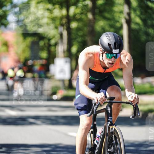 09.08.2026 - GEWOBA Citytriathlon Bremen Michael Burmester http://msf.ph/oto/9951539 09.08.2026 14:17:46 Radfahren 65, 106, 205, 229, 235, 256, 269, 290, 293, 316, 320, 336, 378, 429, 457, 470, 485 meine-sportfotos.de