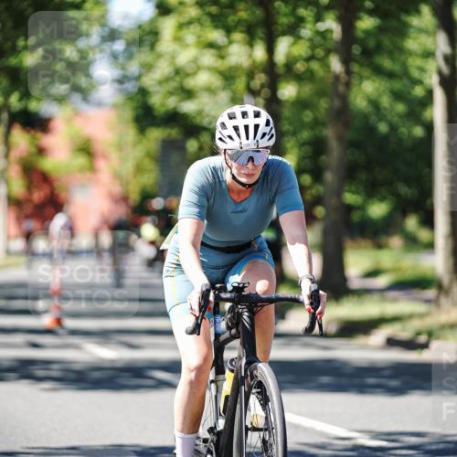 09.08.2026 - GEWOBA Citytriathlon Bremen Michael Burmester http://msf.ph/oto/9951545 09.08.2026 14:17:49 Radfahren 65, 190, 205, 229, 235, 256, 269, 290, 292, 293, 305, 316, 320, 336, 378, 429, 457, 470, 485 meine-sportfotos.de