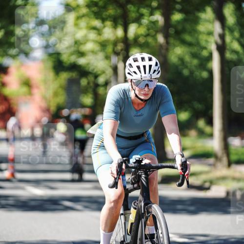 09.08.2026 - GEWOBA Citytriathlon Bremen Michael Burmester http://msf.ph/oto/9951546 09.08.2026 14:17:49 Radfahren 65, 190, 205, 229, 235, 256, 269, 290, 292, 293, 305, 316, 320, 336, 378, 429, 457, 470, 485 meine-sportfotos.de