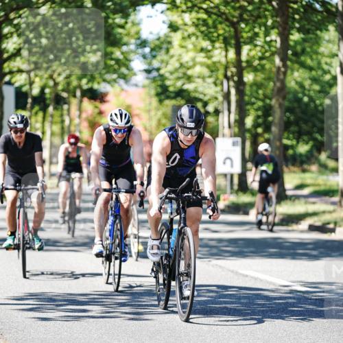 09.08.2026 - GEWOBA Citytriathlon Bremen Michael Burmester http://msf.ph/oto/9951566 09.08.2026 14:18:10 Radfahren 61, 87, 242, 288, 300, 312, 343, 362, 364, 371, 404, 453, 462, 466, 527 meine-sportfotos.de