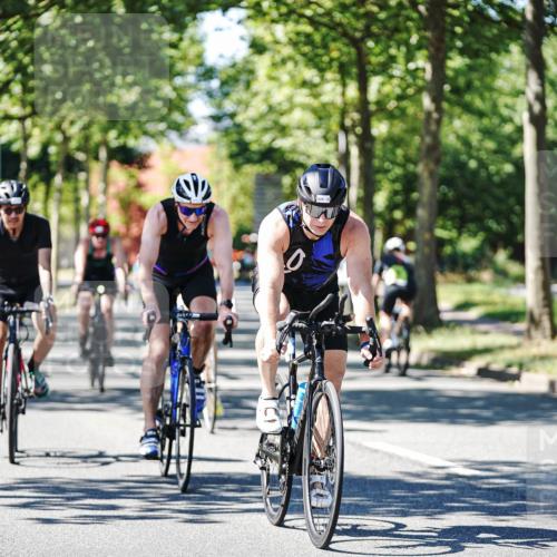 09.08.2026 - GEWOBA Citytriathlon Bremen Michael Burmester http://msf.ph/oto/9951567 09.08.2026 14:18:10 Radfahren 61, 87, 242, 288, 300, 312, 343, 362, 364, 371, 404, 453, 462, 466, 527 meine-sportfotos.de