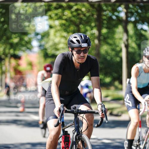 09.08.2026 - GEWOBA Citytriathlon Bremen Michael Burmester http://msf.ph/oto/9951569 09.08.2026 14:18:11 Radfahren 61, 87, 242, 288, 300, 312, 343, 364, 371, 404, 453, 462, 466, 527 meine-sportfotos.de